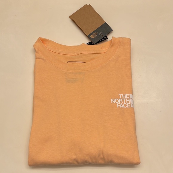 The North Face Women’s Shirt - Picture 4 of 5